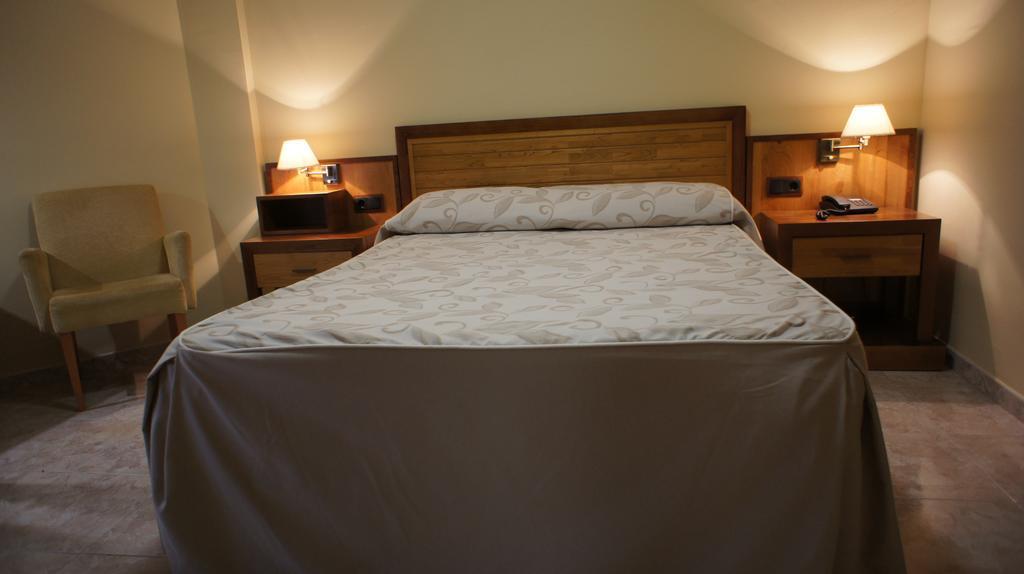 Hotel Puente Romano Alcántara 객실 사진