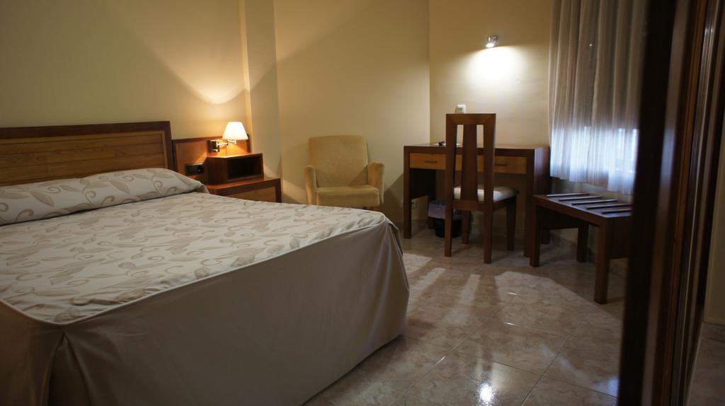 Hotel Puente Romano Alcántara 객실 사진